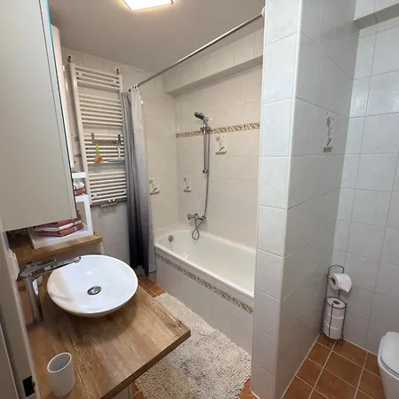 In Krumpendorf Am Woerthersee Appartement *