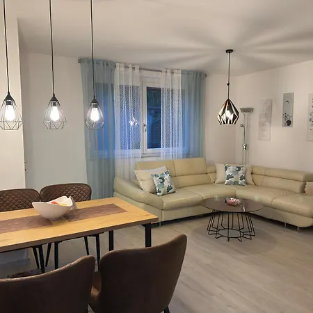 In Krumpendorf Am Woerthersee Appartement